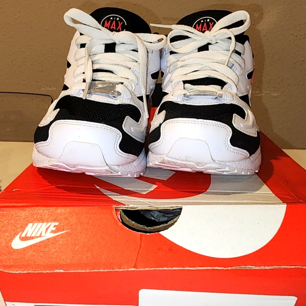 Womens Nike Air Max2 Light